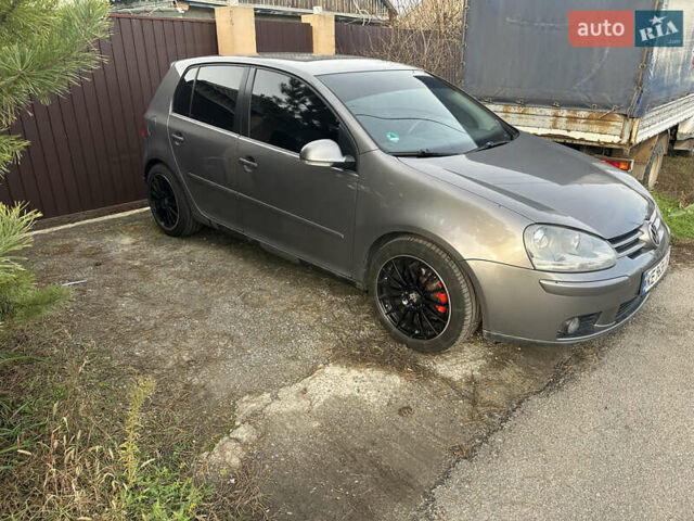 Серый Фольксваген Гольф, объемом двигателя 1.6 л и пробегом 263 тыс. км за 5600 $, фото 24 на Automoto.ua