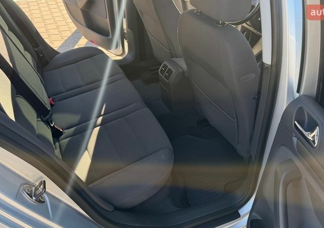 Серый Фольксваген Гольф, объемом двигателя 1.6 л и пробегом 215 тыс. км за 6200 $, фото 11 на Automoto.ua