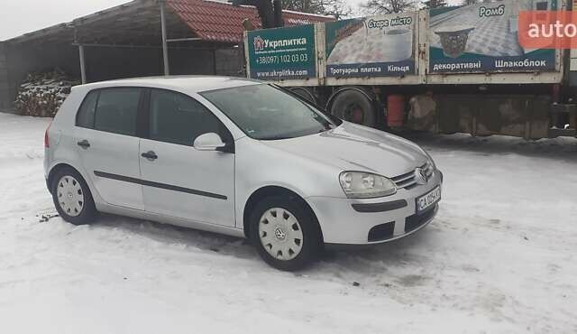 Серый Фольксваген Гольф, объемом двигателя 1.4 л и пробегом 261 тыс. км за 5500 $, фото 11 на Automoto.ua