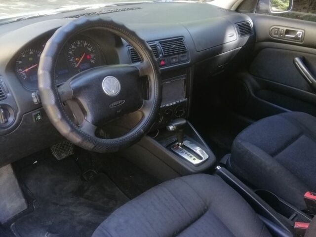 Серый Фольксваген Гольф, объемом двигателя 2 л и пробегом 386 тыс. км за 3999 $, фото 7 на Automoto.ua