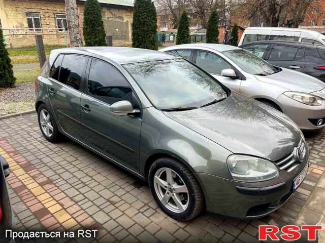 Серый Фольксваген Гольф, объемом двигателя 1.6 л и пробегом 260 тыс. км за 5100 $, фото 2 на Automoto.ua