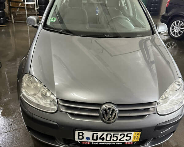 Серый Фольксваген Гольф, объемом двигателя 1.6 л и пробегом 212 тыс. км за 5800 $, фото 1 на Automoto.ua