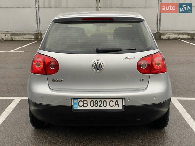 Серый Фольксваген Гольф, объемом двигателя 1.6 л и пробегом 250 тыс. км за 5800 $, фото 4 на Automoto.ua