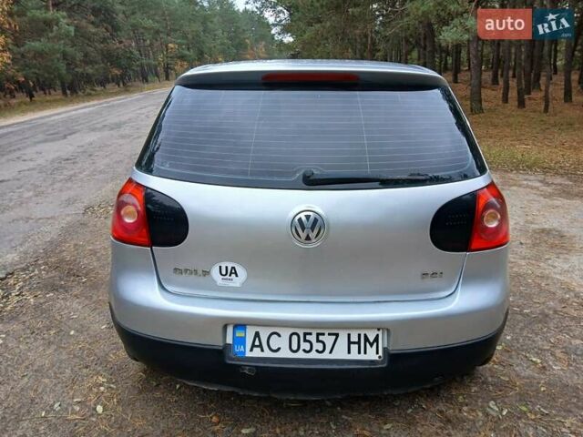Серый Фольксваген Гольф, объемом двигателя 1.4 л и пробегом 300 тыс. км за 3750 $, фото 2 на Automoto.ua