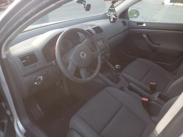 Серый Фольксваген Гольф, объемом двигателя 1.4 л и пробегом 290 тыс. км за 5700 $, фото 13 на Automoto.ua