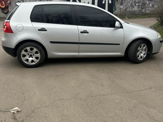 Серый Фольксваген Гольф, объемом двигателя 1.4 л и пробегом 228 тыс. км за 4700 $, фото 1 на Automoto.ua