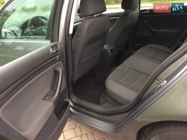 Фольксваген Гольф 2004 у Немирове на Automoto.ua Сірий Фольксваген Гольф, об'ємом двигуна 1.39 л та пробігом 186 тис. км за 5000 $, фото 14 на Automoto.ua