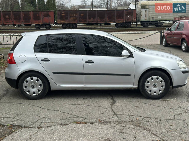 Сірий Фольксваген Гольф, об'ємом двигуна 1.39 л та пробігом 188 тис. км за 4950 $, фото 4 на Automoto.ua