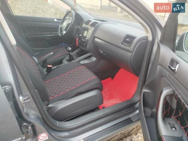 Серый Фольксваген Гольф, объемом двигателя 1.9 л и пробегом 338 тыс. км за 5100 $, фото 12 на Automoto.ua