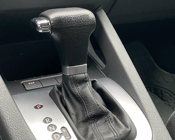 Серый Фольксваген Гольф, объемом двигателя 1.6 л и пробегом 250 тыс. км за 5800 $, фото 50 на Automoto.ua