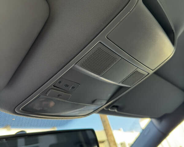 Серый Фольксваген Гольф, объемом двигателя 1.4 л и пробегом 212 тыс. км за 5300 $, фото 27 на Automoto.ua