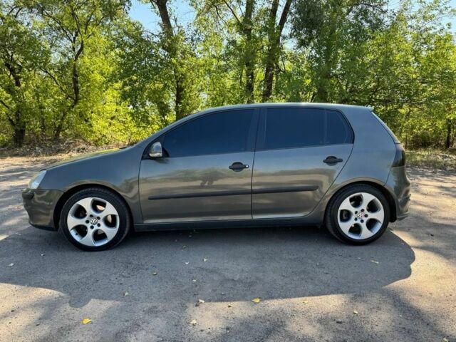 Фольксваген Гольф 2004 в Кривом Роге на Automoto.ua Серый Фольксваген Гольф, объемом двигателя 2 л и пробегом 280 тыс. км за 6500 $, фото 4 на Automoto.ua