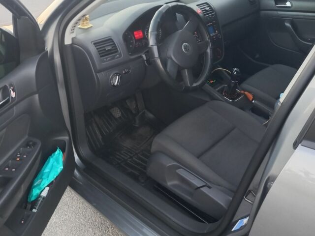 Сірий Фольксваген Гольф, об'ємом двигуна 1.4 л та пробігом 164 тис. км за 4800 $, фото 1 на Automoto.ua