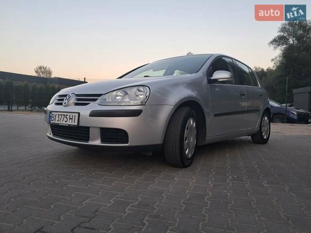Серый Фольксваген Гольф, объемом двигателя 1.6 л и пробегом 277 тыс. км за 5500 $, фото 22 на Automoto.ua
