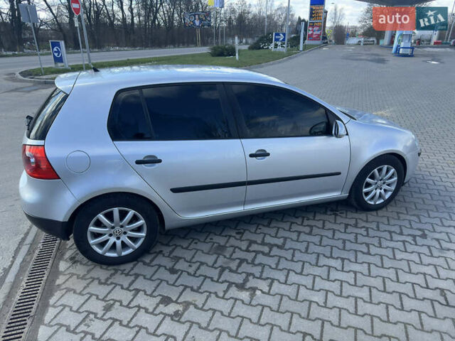 Фольксваген Гольф 2005 в Виннице на Automoto.ua Серый Фольксваген Гольф, объемом двигателя 1.39 л и пробегом 196 тыс. км за 5400 $, фото 6 на Automoto.ua