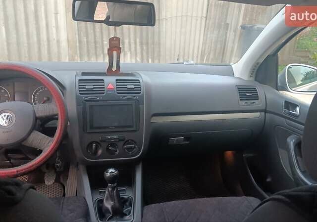 Серый Фольксваген Гольф, объемом двигателя 1.6 л и пробегом 242 тыс. км за 5150 $, фото 30 на Automoto.ua