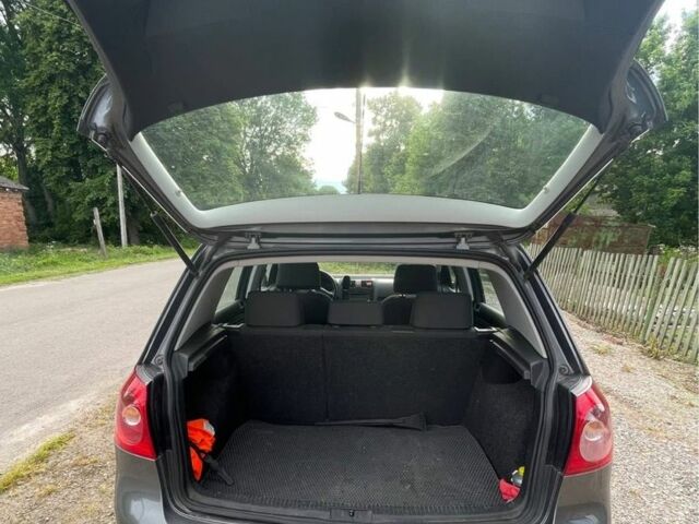 Серый Фольксваген Гольф, объемом двигателя 1.4 л и пробегом 266 тыс. км за 4800 $, фото 6 на Automoto.ua