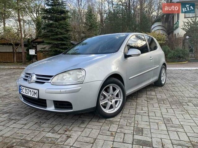 Серый Фольксваген Гольф, объемом двигателя 2 л и пробегом 330 тыс. км за 4999 $, фото 7 на Automoto.ua