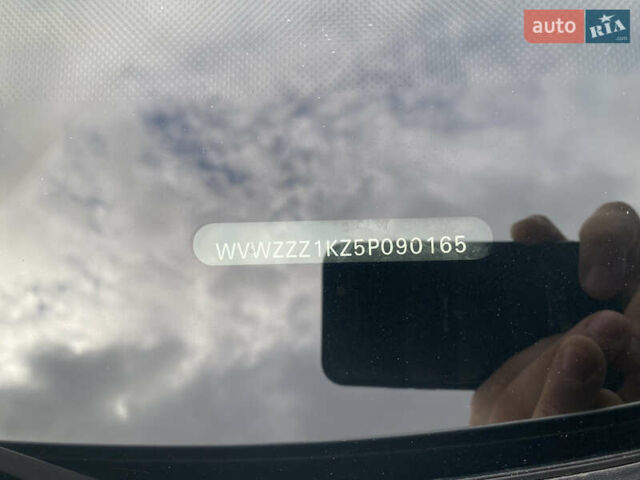 Фольксваген Гольф 2005 у Ямпіль на Automoto.ua Сірий Фольксваген Гольф, об'ємом двигуна 1.6 л та пробігом 266 тис. км за 5750 $, фото 7 на Automoto.ua