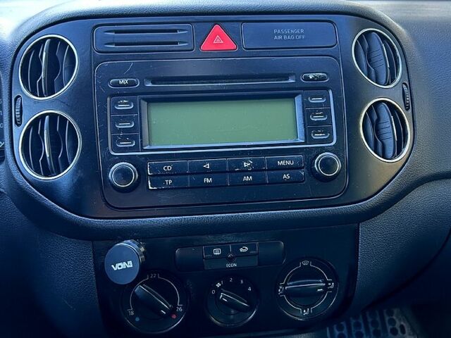 Сірий Фольксваген Гольф, об'ємом двигуна 1.4 л та пробігом 239 тис. км за 5800 $, фото 6 на Automoto.ua