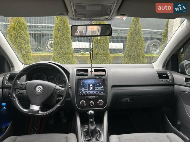 Серый Фольксваген Гольф, объемом двигателя 1.9 л и пробегом 272 тыс. км за 5650 $, фото 15 на Automoto.ua