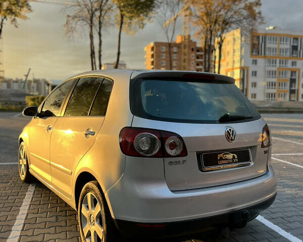 Фольксваген Гольф 2005 у Вінниці на Automoto.ua Сірий Фольксваген Гольф, об'ємом двигуна 1.97 л та пробігом 325 тис. км за 6900 $, фото 19 на Automoto.ua
