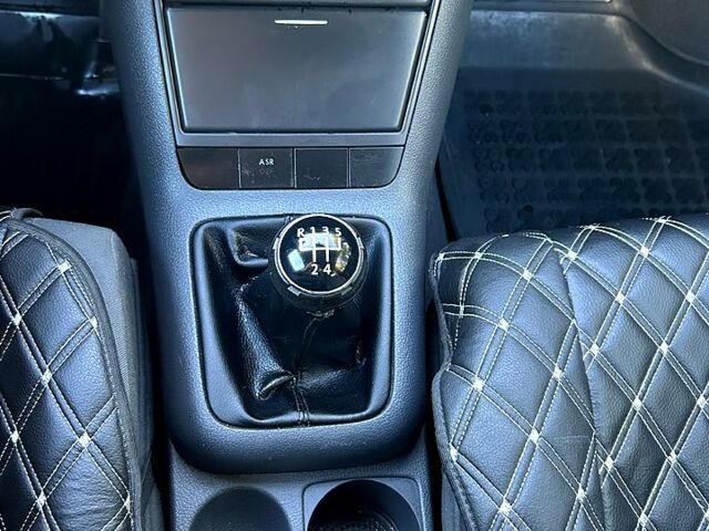 Сірий Фольксваген Гольф, об'ємом двигуна 1.4 л та пробігом 239 тис. км за 5800 $, фото 8 на Automoto.ua