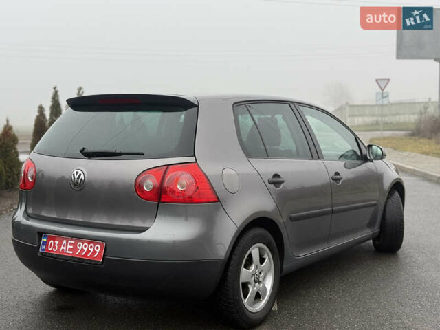 Серый Фольксваген Гольф, объемом двигателя 1.6 л и пробегом 218 тыс. км за 5950 $, фото 13 на Automoto.ua