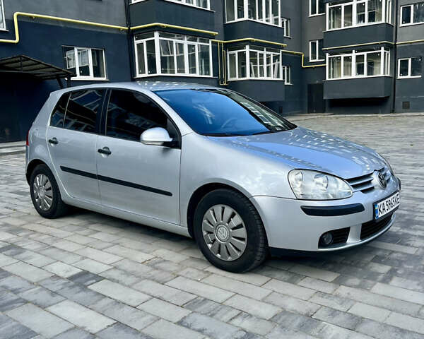 Серый Фольксваген Гольф, объемом двигателя 1.6 л и пробегом 287 тыс. км за 5800 $, фото 5 на Automoto.ua