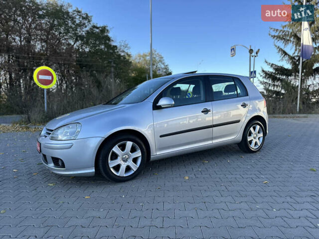 Серый Фольксваген Гольф, объемом двигателя 1.4 л и пробегом 202 тыс. км за 5600 $, фото 7 на Automoto.ua