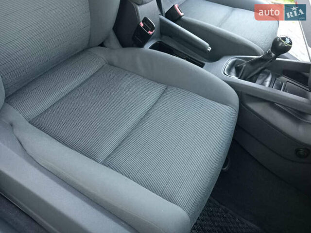 Сірий Фольксваген Гольф, об'ємом двигуна 1.4 л та пробігом 207 тис. км за 5299 $, фото 6 на Automoto.ua