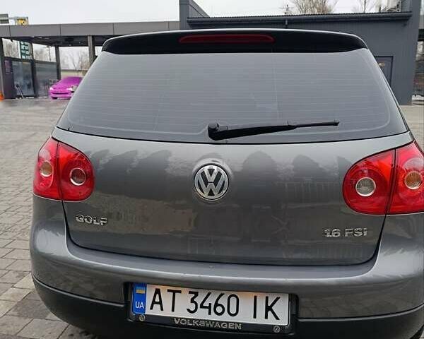 Серый Фольксваген Гольф, объемом двигателя 1.6 л и пробегом 331 тыс. км за 5100 $, фото 9 на Automoto.ua