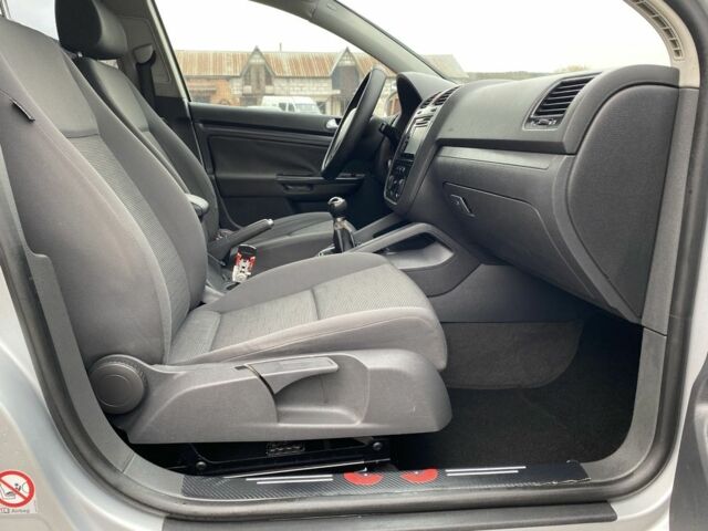 Серый Фольксваген Гольф, объемом двигателя 1.9 л и пробегом 400 тыс. км за 2650 $, фото 7 на Automoto.ua