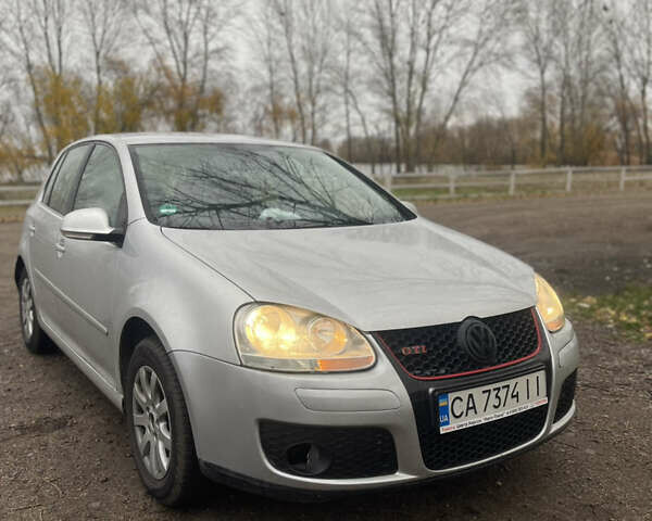 Сірий Фольксваген Гольф, об'ємом двигуна 1.4 л та пробігом 263 тис. км за 4950 $, фото 2 на Automoto.ua