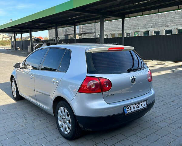 Серый Фольксваген Гольф, объемом двигателя 1.4 л и пробегом 294 тыс. км за 5500 $, фото 1 на Automoto.ua