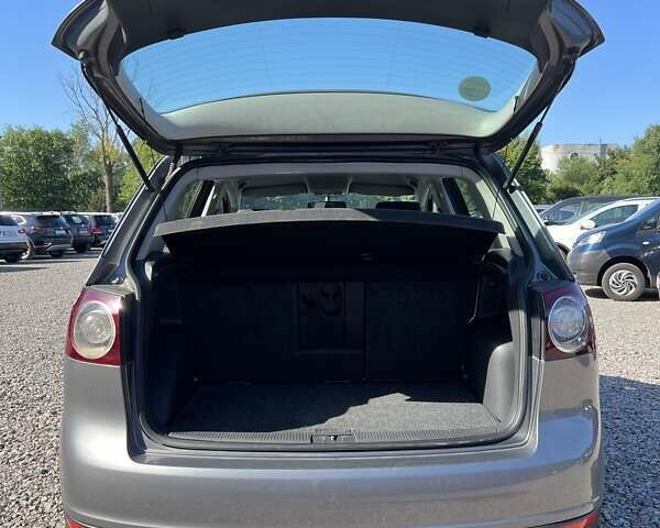 Серый Фольксваген Гольф, объемом двигателя 1.97 л и пробегом 217 тыс. км за 6800 $, фото 33 на Automoto.ua