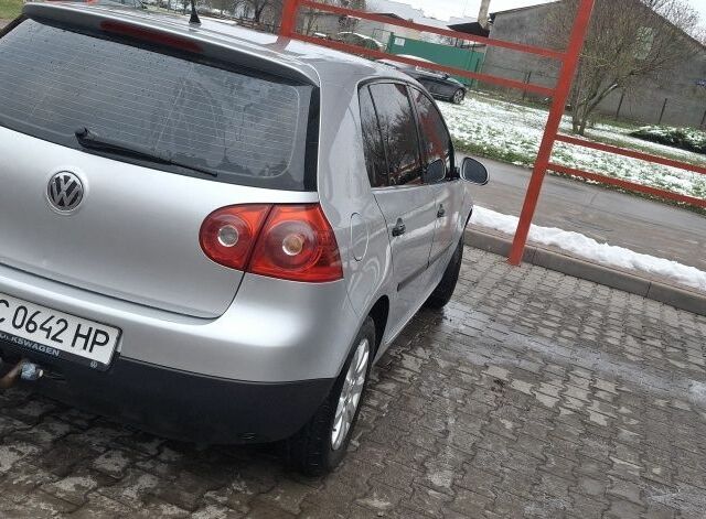 Серый Фольксваген Гольф, объемом двигателя 1.4 л и пробегом 282 тыс. км за 4500 $, фото 4 на Automoto.ua