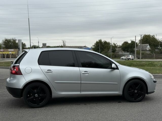 Серый Фольксваген Гольф, объемом двигателя 2 л и пробегом 251 тыс. км за 5400 $, фото 5 на Automoto.ua