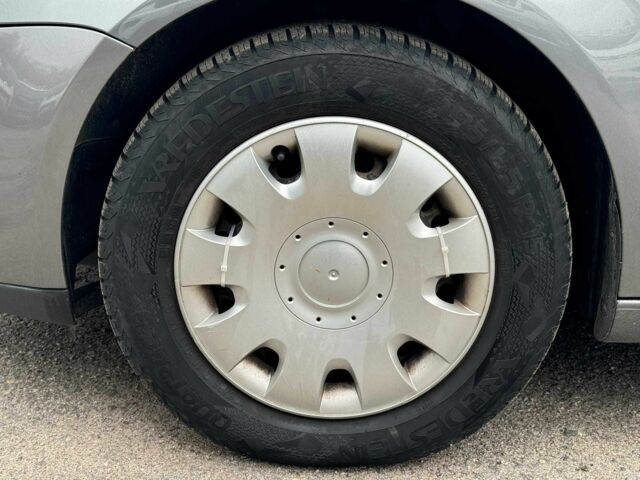 Серый Фольксваген Гольф, объемом двигателя 1.4 л и пробегом 271 тыс. км за 5090 $, фото 10 на Automoto.ua