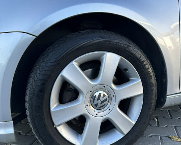 Серый Фольксваген Гольф, объемом двигателя 1.4 л и пробегом 202 тыс. км за 5600 $, фото 26 на Automoto.ua