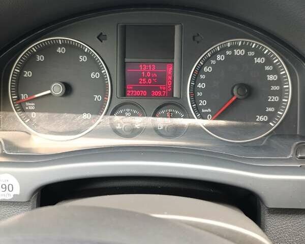 Серый Фольксваген Гольф, объемом двигателя 1.6 л и пробегом 273 тыс. км за 5600 $, фото 14 на Automoto.ua