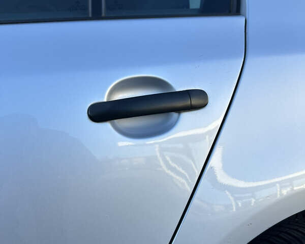 Серый Фольксваген Гольф, объемом двигателя 1.4 л и пробегом 202 тыс. км за 5600 $, фото 30 на Automoto.ua