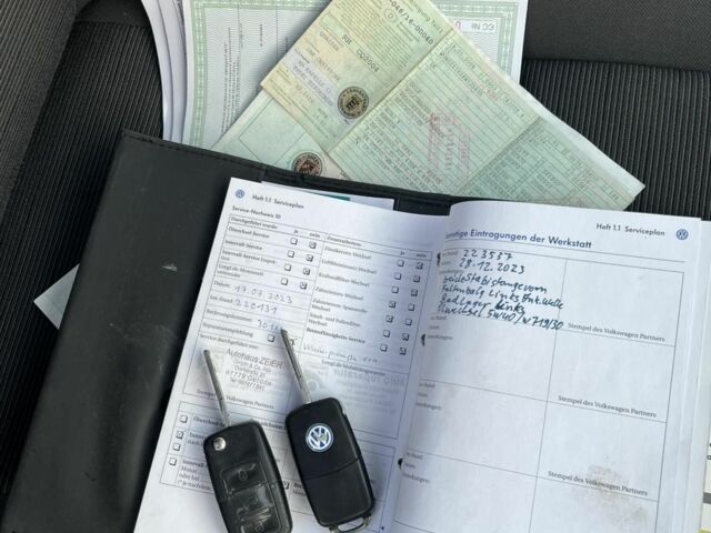 Сірий Фольксваген Гольф, об'ємом двигуна 0 л та пробігом 228 тис. км за 5500 $, фото 2 на Automoto.ua