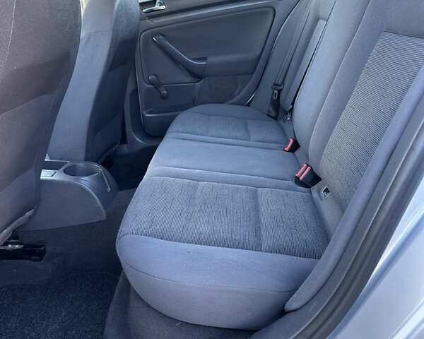 Серый Фольксваген Гольф, объемом двигателя 1.4 л и пробегом 202 тыс. км за 5600 $, фото 57 на Automoto.ua