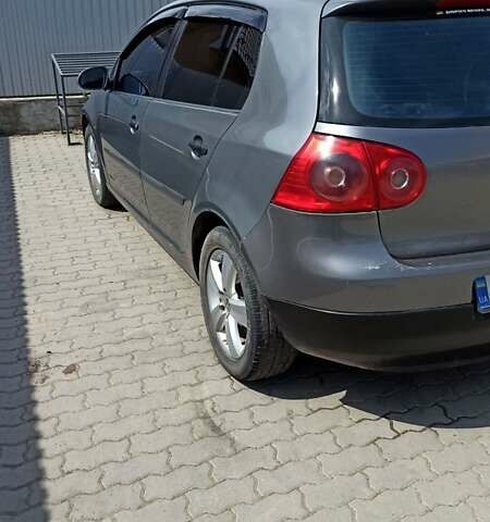 Серый Фольксваген Гольф, объемом двигателя 1.6 л и пробегом 310 тыс. км за 5100 $, фото 3 на Automoto.ua