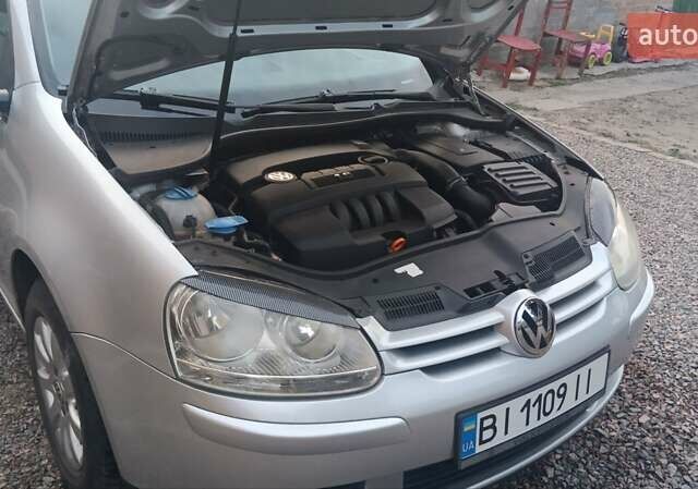 Серый Фольксваген Гольф, объемом двигателя 1.6 л и пробегом 242 тыс. км за 5150 $, фото 23 на Automoto.ua