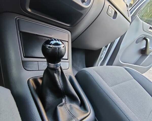 Сірий Фольксваген Гольф, об'ємом двигуна 1.6 л та пробігом 185 тис. км за 5800 $, фото 13 на Automoto.ua