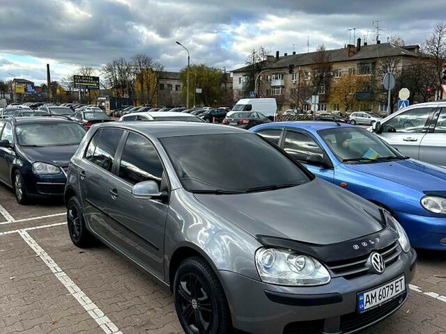 Сірий Фольксваген Гольф, об'ємом двигуна 1.4 л та пробігом 230 тис. км за 5100 $, фото 2 на Automoto.ua