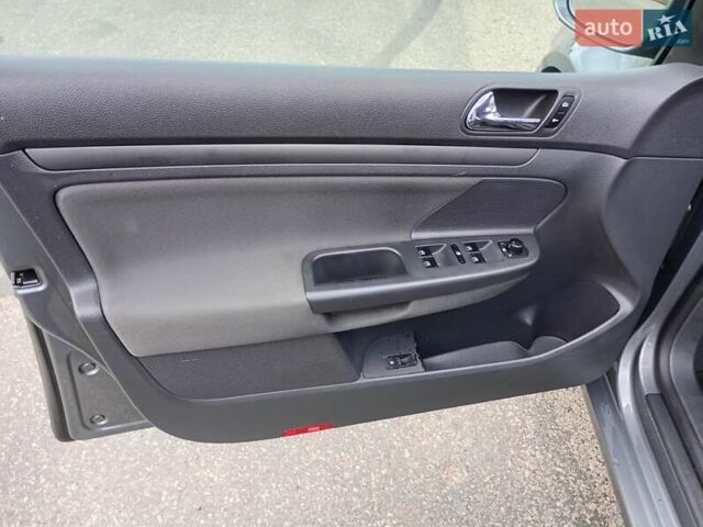 Серый Фольксваген Гольф, объемом двигателя 1.98 л и пробегом 157 тыс. км за 6700 $, фото 21 на Automoto.ua