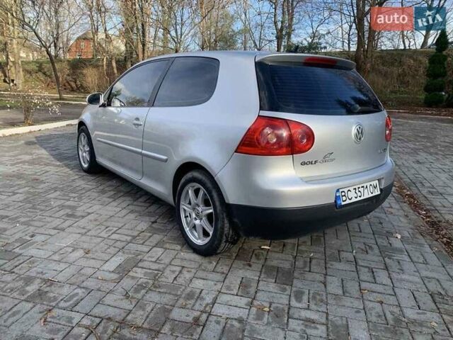 Серый Фольксваген Гольф, объемом двигателя 2 л и пробегом 330 тыс. км за 4999 $, фото 4 на Automoto.ua